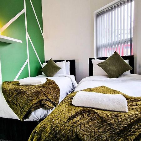 Beautiful Flat On Breck Road Apartment ลิเวอร์พูล ภายนอก รูปภาพ