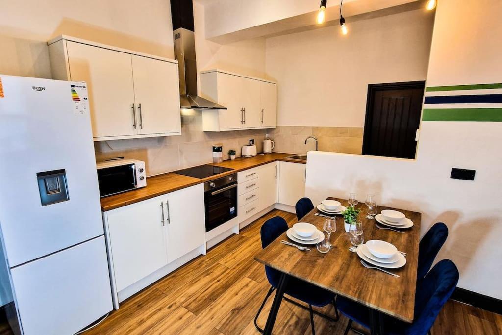 Beautiful Flat On Breck Road Apartment ลิเวอร์พูล ภายนอก รูปภาพ
